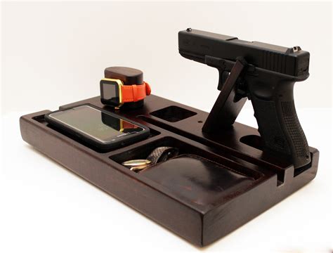gifts for gun enthusiasts canada